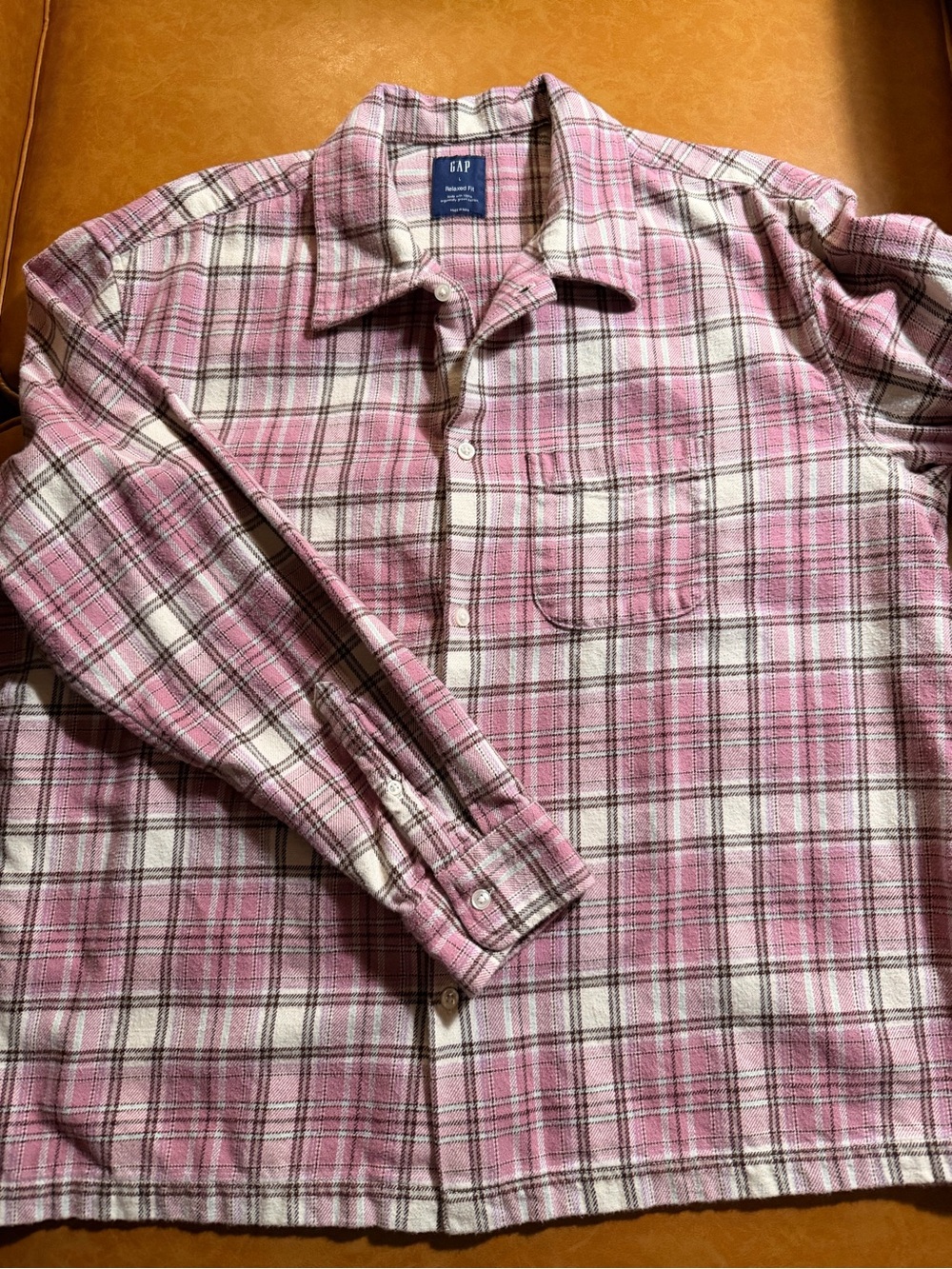 GAP Men's Pink and White Plaid Button-Down Shirt